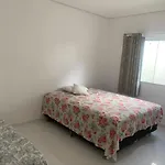 Casa Com Piscina Em C Vermelha